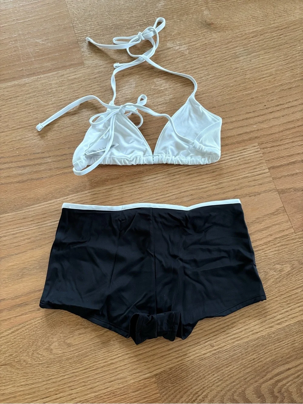 Frankies Bikinis classic two